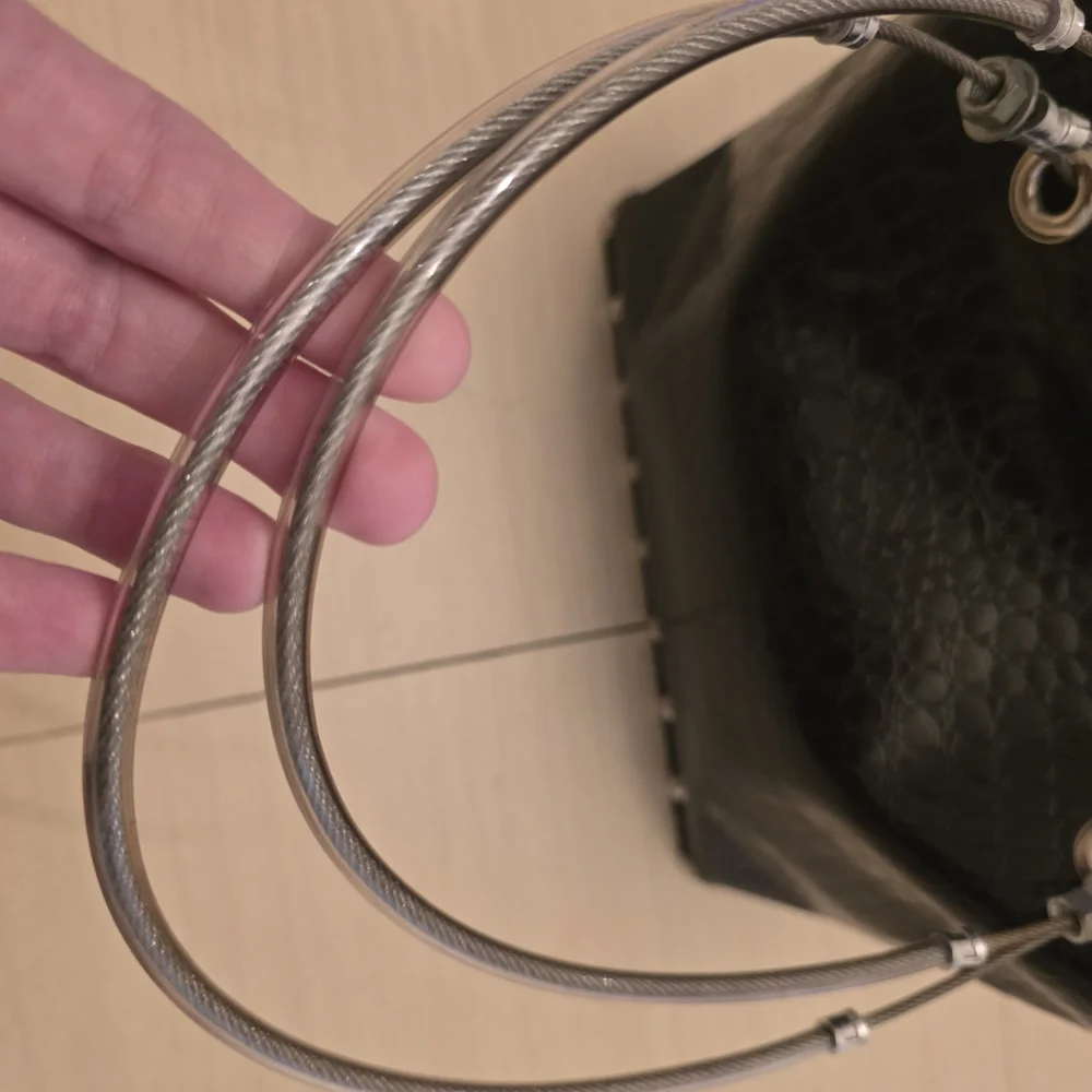 Stash Brand Vintage Elegant Black Croc-Embossed Tote Bag with Wood Base Like New - Picture 4 of 13